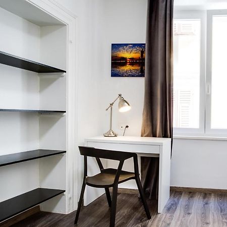 Divinity'S - Old Town Center Apartment Zadar Bagian luar foto