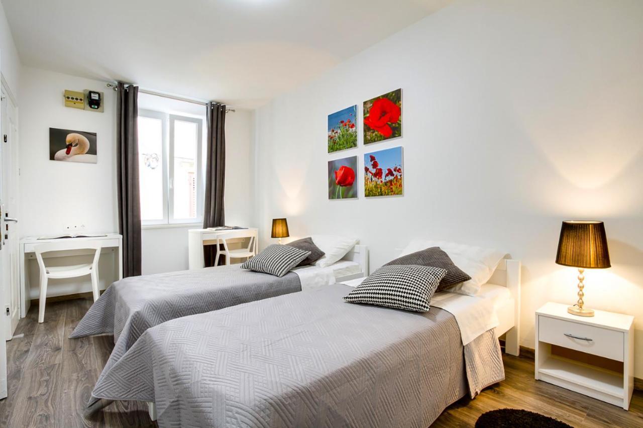 Divinity'S - Old Town Center Apartment Zadar Bagian luar foto