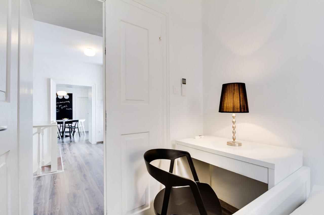 Divinity'S - Old Town Center Apartment Zadar Bagian luar foto