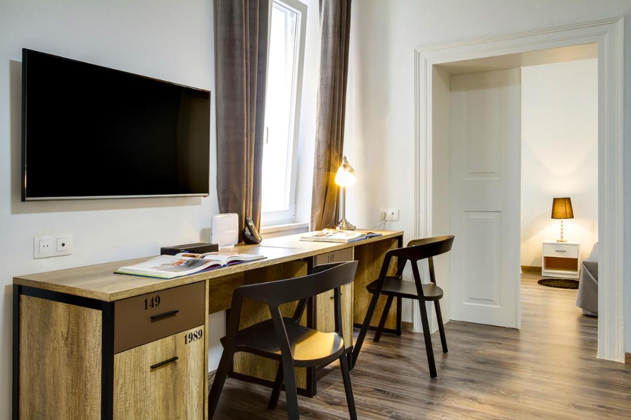 Divinity'S - Old Town Center Apartment Zadar Bagian luar foto